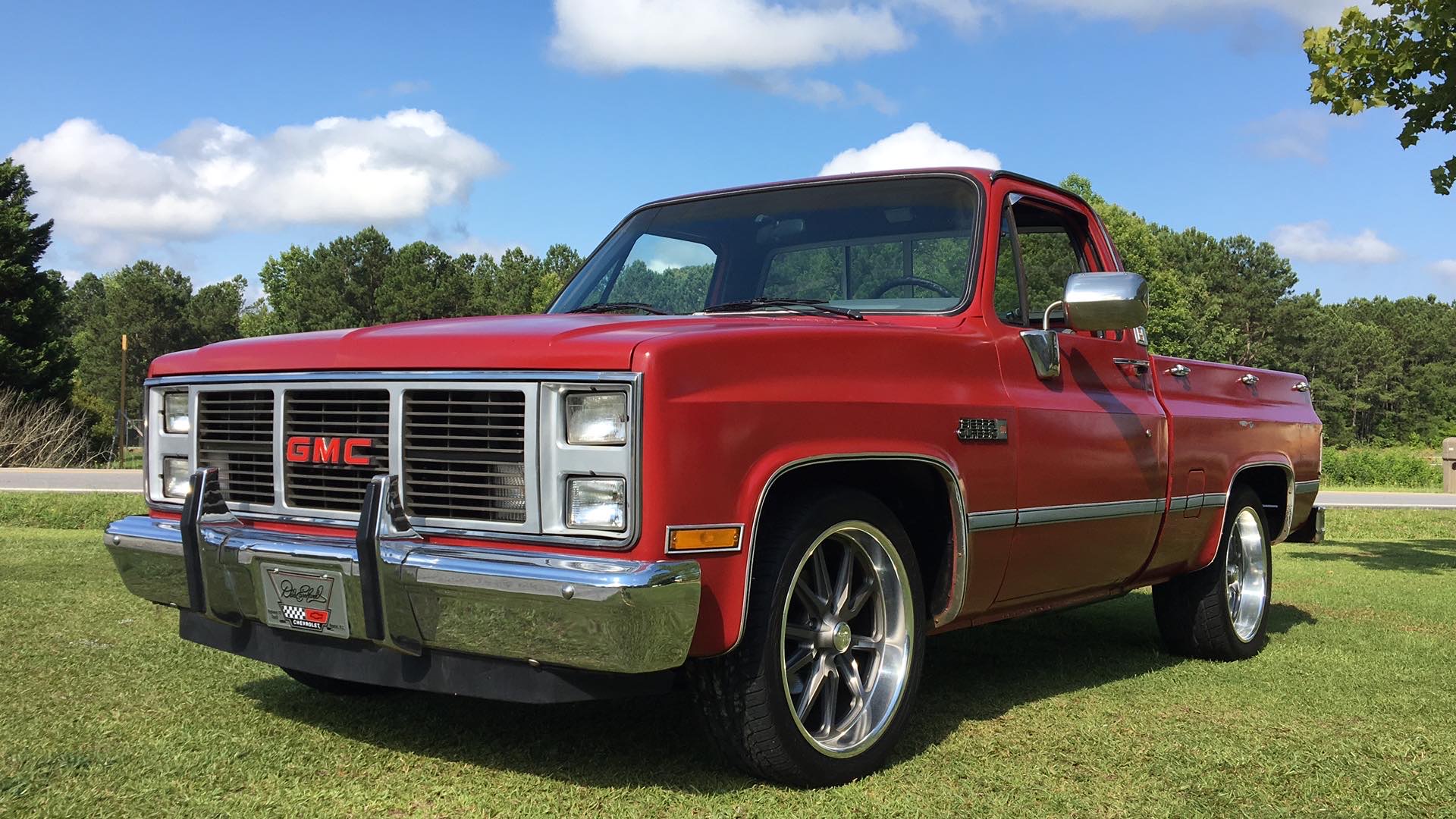 1985 GMC C1500 - Crazy Bully Garage